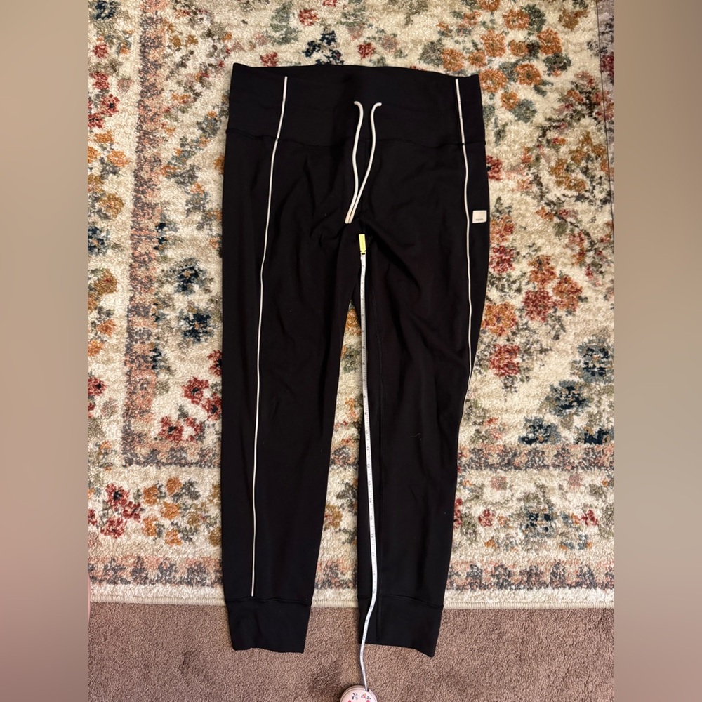 Vuori Black Performance Leggings